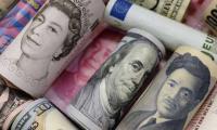 Euro, Yen Gain Ground on Dollar as Central Banks Redraw Global Currency Map