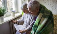 'It'll be more luck than judgment if lights are on this winter': Stark warning from industry expert as hard-pressed families brace for energy bill surge