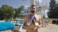 Olympian, Indiana native to swim Chicago River for ALS