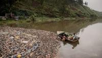 As catches dwindle, Congo River fishermen turn to plastic was