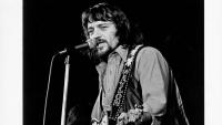 50 Years Ago Today, Waylon Jennings Reclaimed No. 1 With an Album That Embraced Neil Young and the Marshall Tucker Band