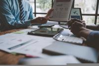 Why Is Bank of Queensland (ASX:BOQ) Facing Fresh Pressure?