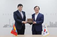 Busan Mayor Meets Mongolian Ambassador
