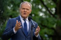 Poland Evacuates Two Border Crossings as Russian Attacks Hit Western Ukraine