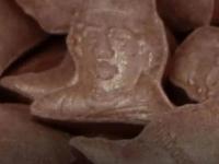 Libya seizes 100,000 pills shaped like Arab leader