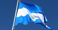 They report that ICE detains a Nicaraguan exiled journalist in Miami.