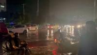 Karachi likely to receive light rain over next few hours: Met Office
