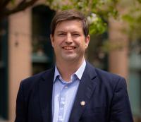 South Dakota gubernatorial candidates debate topics