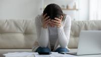 Nearly 40 Percent of Young Czechs Experience Financial Stress Every Month