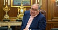 Azerbaijan pardons Frenchman after EU lifts sanctions on Russian oligarch Usmanov