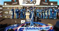 Larson ends 51-race drought, boosts title hopes with win at Gateway