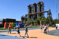 Fair injects strong momentum into global economic growth