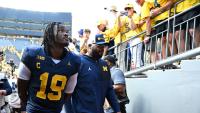 Bryce Underwood Disrespects Oklahoma Fans By Flipping The Middle Finger To Crowd