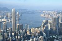 Hong Kong Bets on Global Links to Win Mainland Business