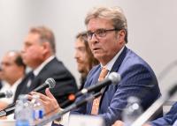 Transit safety drives first mayoral debate