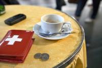 Are the Swiss Abroad a drain or a gain for Switzerland?
