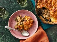 15 Cozy Vegetarian Recipes That Deserve a Spot in Your Cold-Weather Dinner Rotation
