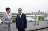 German Foreign Minister Seeks Comfort in Budapest After Election Disaster at Home