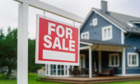 Canadian home sales slip in August