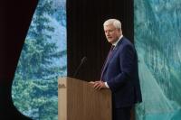 Politics Insider: Canada must aim for ‘diminished reliance’ upon the U.S., Harper says