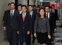 Jang Dong-hyeok urges upgrade of Korea-U.S. alliance in meeting with Ambassador Steel