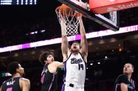 Knicks Sign Veteran Center to Camp Deal With Roster Spot on the Line