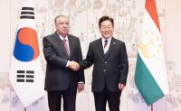 Korea, Tajikistan Sign 17 Cooperation Documents at Summit