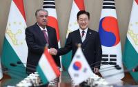 Lee Holds Separate Summits with Presidents of Tajikistan, Kyrgyzstan