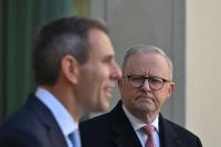 War hits Australian hip pockets as economic pressure weighs on Labor