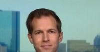 Auchincloss: Can’t Take Same Approach on AI That Allowed Social Media to ‘Platform Hate’