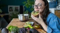 Food swap cuts cholesterol, weight and heart attacks new study says