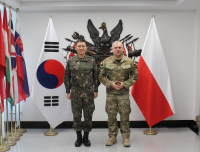 Korea, Poland Set Up Regular Army Talks Amid Arms Deals