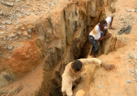 Sudan Gold Mine Collapse Kills 60, Several Trapped