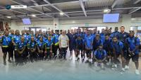 GO WITH COURAGE, PLAY WITH PRIDE: PM WALE TO NATIONAL TEAMS