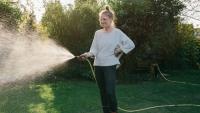 'Perfect' your lawn with pound coin September tip as autumn closes in