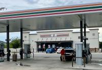 Unlicensed driver from Mexico runs stop sign near 7-Eleven in Oxford