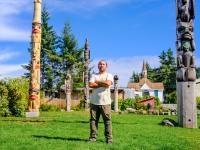 Carver Mike Hoyt leaves for new job with Tlingit and Haida in Juneau