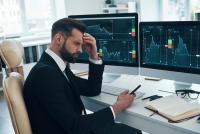 1 of Wall Street's Most Bullish Market Strategists Just Slashed His 2026 S&P 500 Price Target by 500 Points