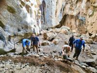 Volunteers renovate grotto at Banica Mission
