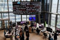 Truist Exits $5.5B Auto Lending; Fintech CEO Lyons Targets More Divestitures