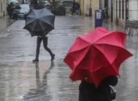 The Generalitat activates the alert for flood risk in Valencia and asks to stay away from ravines and riverbeds.