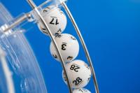 Illinois player claims $1.04B Powerball jackpot, won prize with $2 quick pick ticket