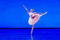 Maple Ridge ballerina ‘en pointe’ in New York City