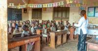 Back to school in Benin: keeping phones away helps maintain attention in class