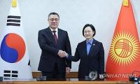 PM discusses economic cooperation with Kyrgyz president