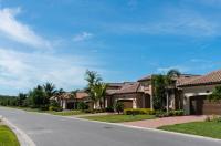 How Professional Landscaping Can Improve Florida Homes and Outdoor Spaces