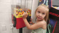 4-year-old entrepreneur brings candy machines to local businesses