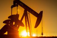 Oil holds drop as Saudi Arabia moves to restore vital pipeline