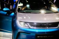 EU Turns to China to Cap Hybrid Car Exports as Trade Tensions Escalate