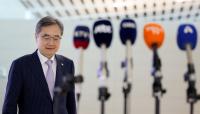 Foreign minister says $350 billion U.S. investment delay is procedural